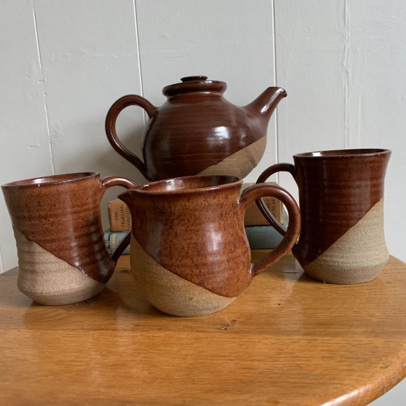 Beautiful Pottery Tea Set - Picture 2 of 7